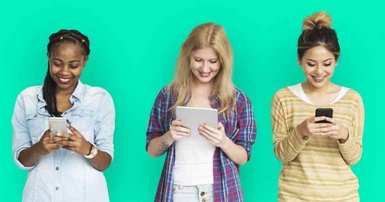 Should You Let Interns Handle Your Social Media?  
