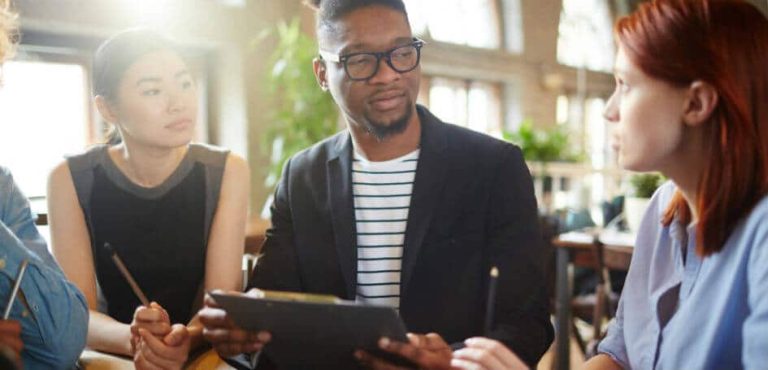 5 Best Practices for Social Media Crisis Communication and Management